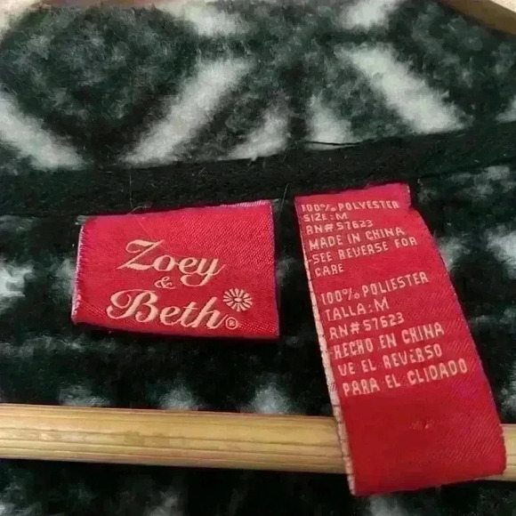 Zoey & Beth black/white fleece jacket - Picture 2 of 5